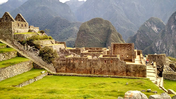 Machu Picchu by Car 2 Días